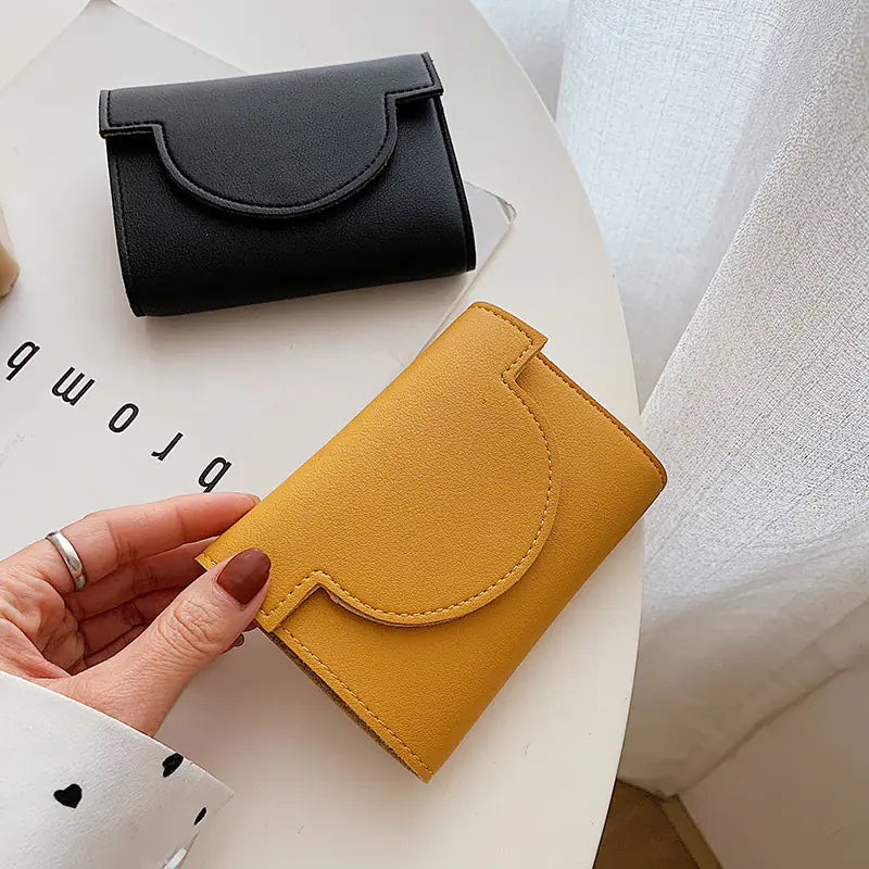Chic and Minimalist Short Wallet for Women